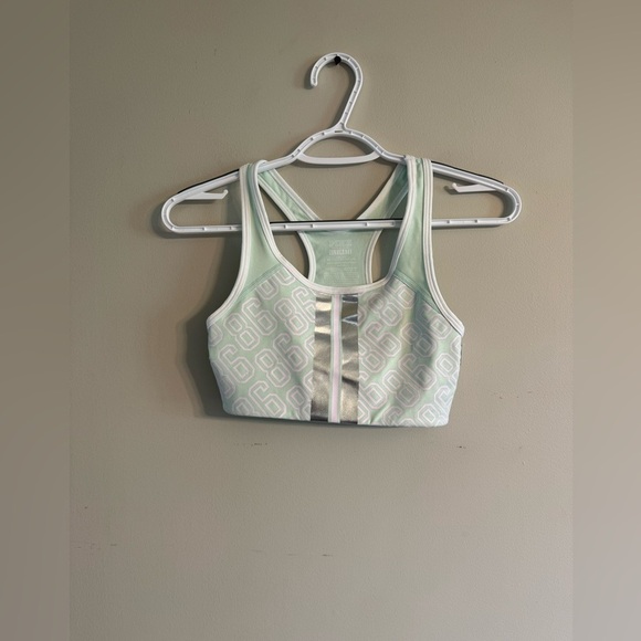 2/$15 NWT Victoria Secret Sport Bra - Picture 2 of 7